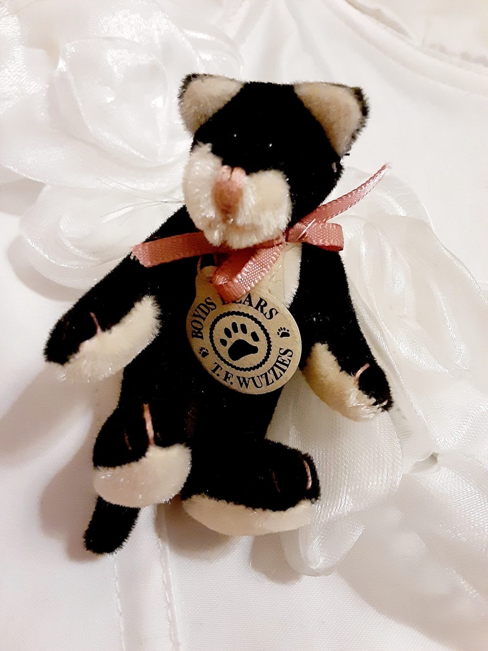 Boyds Bears T.F. Wuzzies Cat
